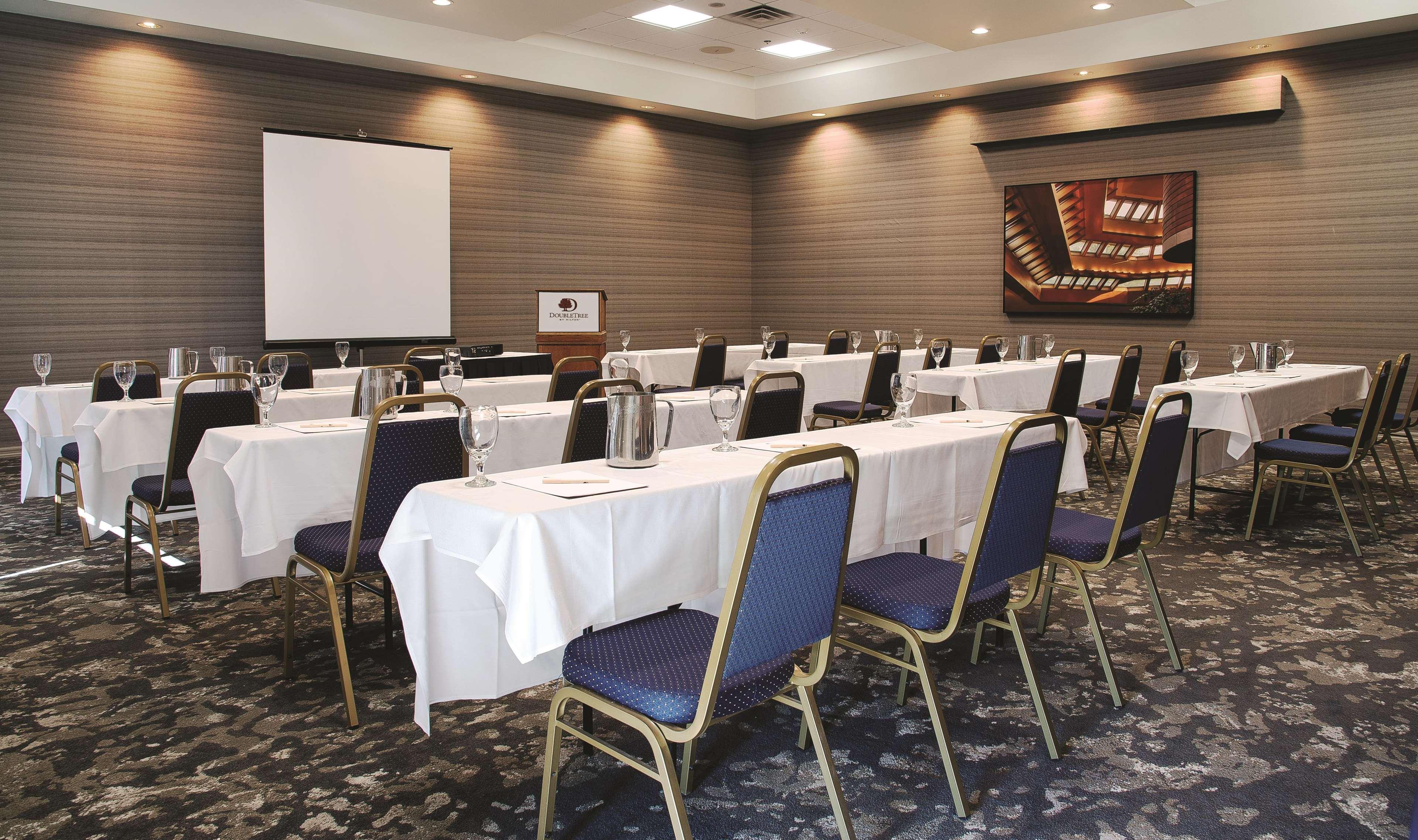 Doubletree By Hilton Racine Harbourwalk Hotel Bagian luar foto