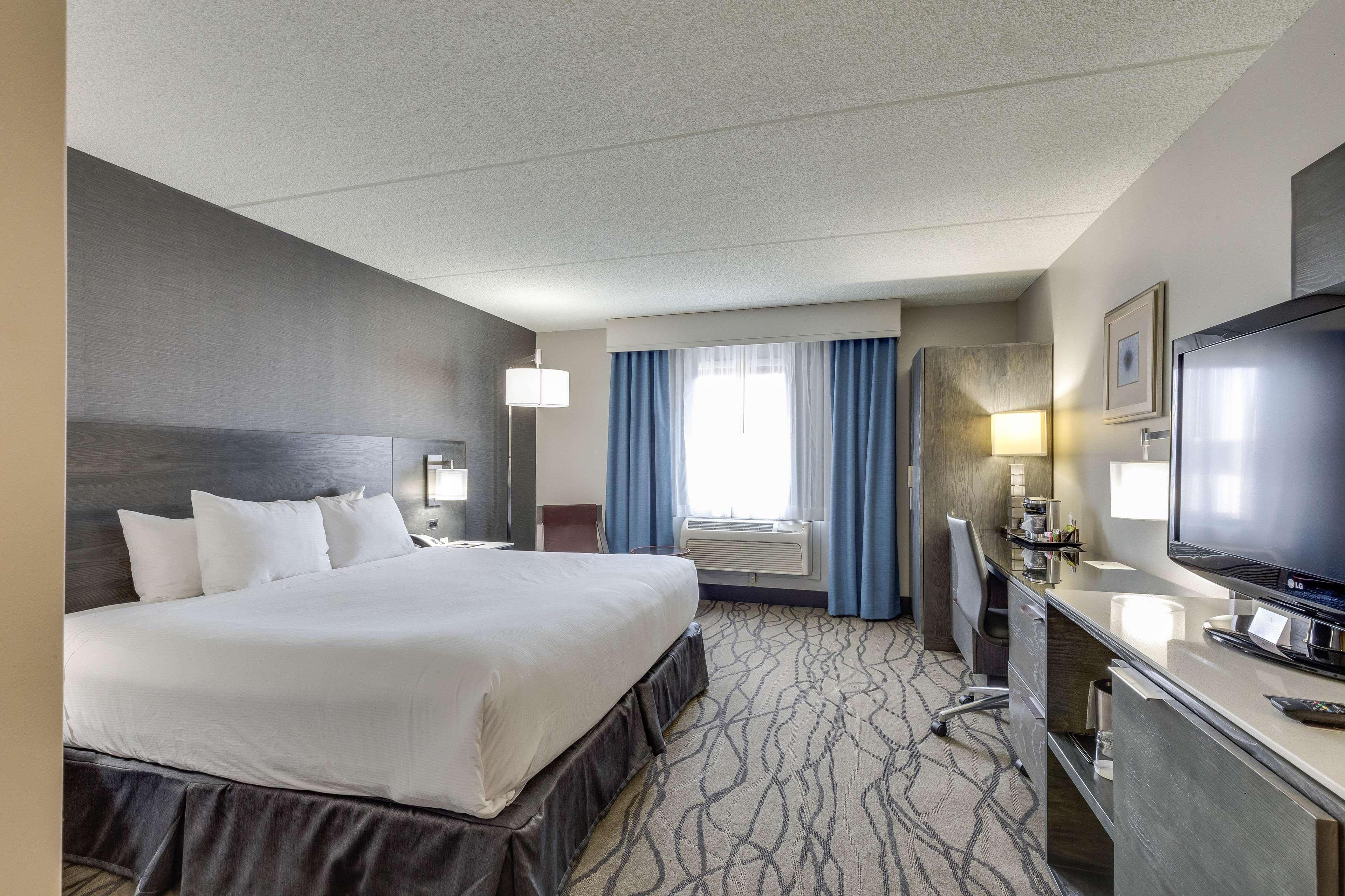 Doubletree By Hilton Racine Harbourwalk Hotel Bagian luar foto