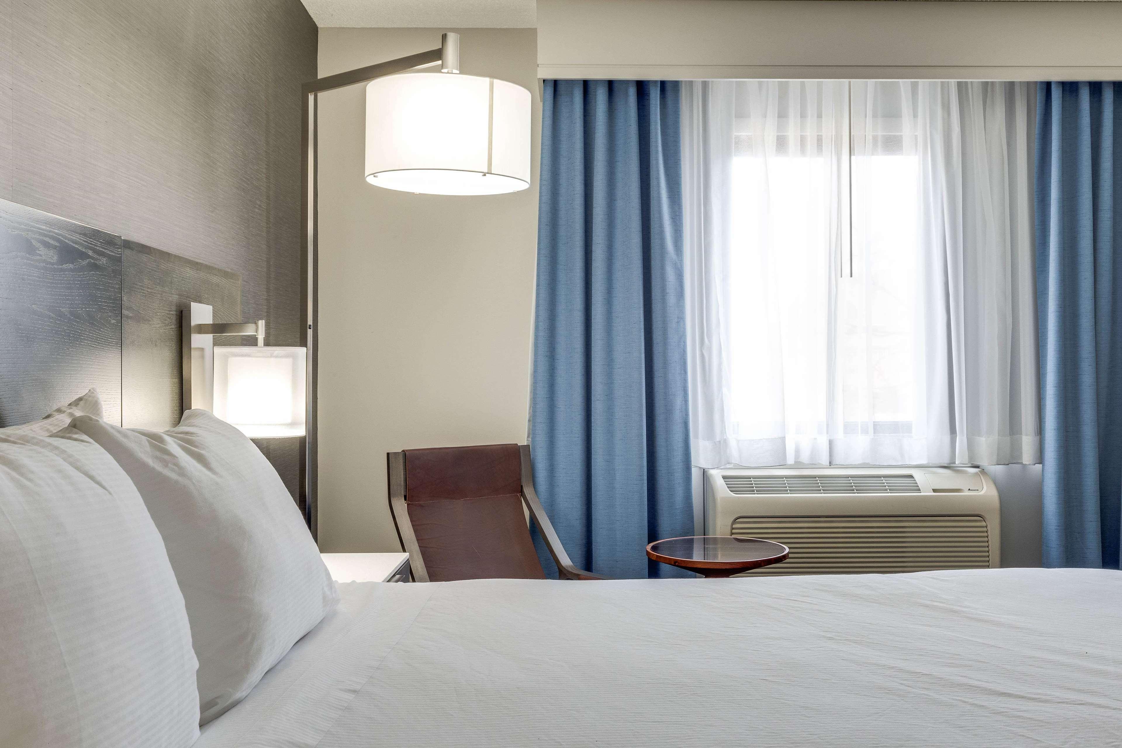 Doubletree By Hilton Racine Harbourwalk Hotel Bagian luar foto