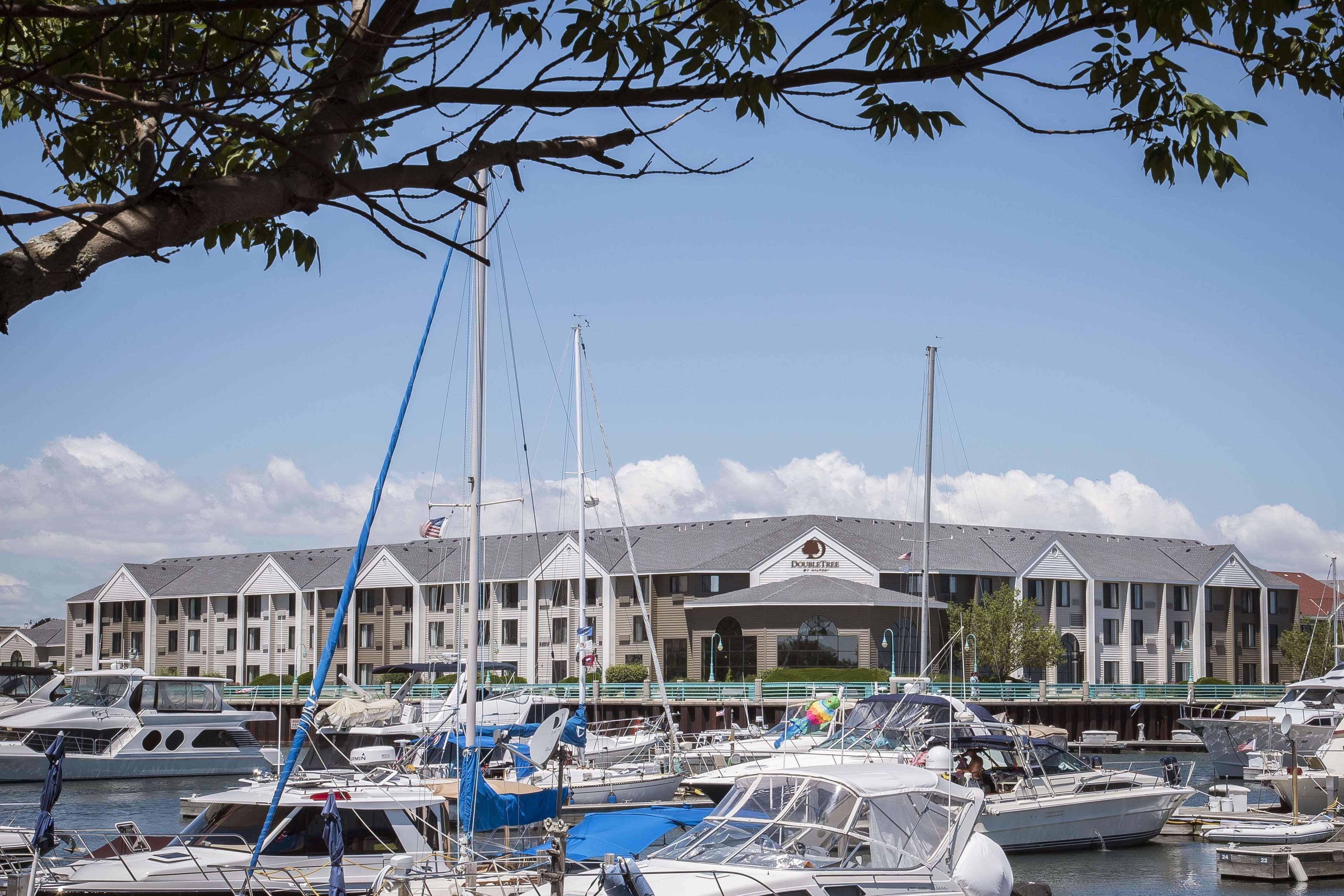 Doubletree By Hilton Racine Harbourwalk Hotel Bagian luar foto
