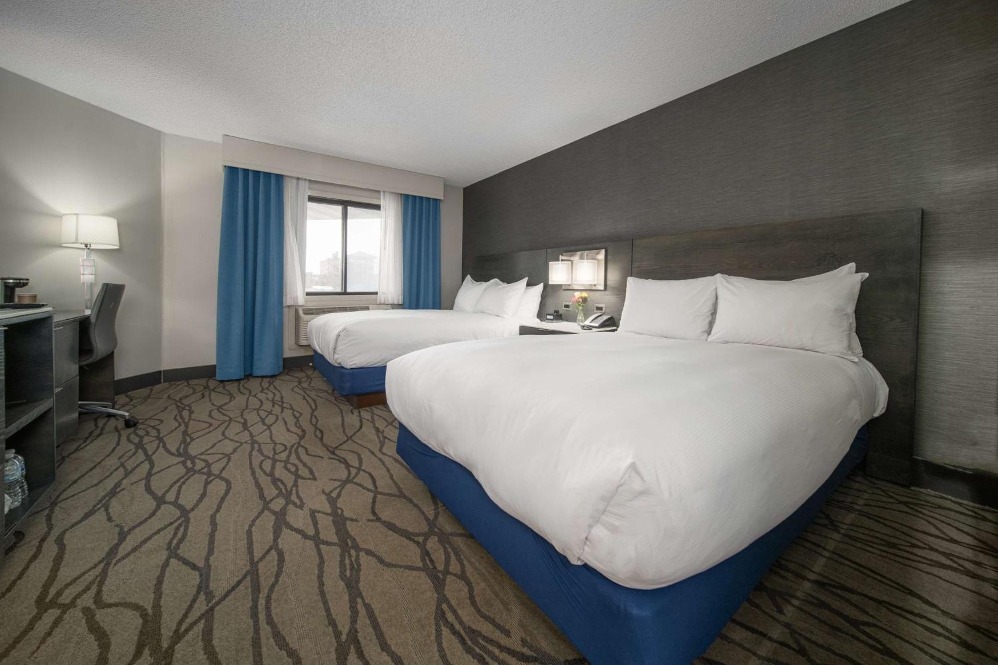 Doubletree By Hilton Racine Harbourwalk Hotel Bagian luar foto
