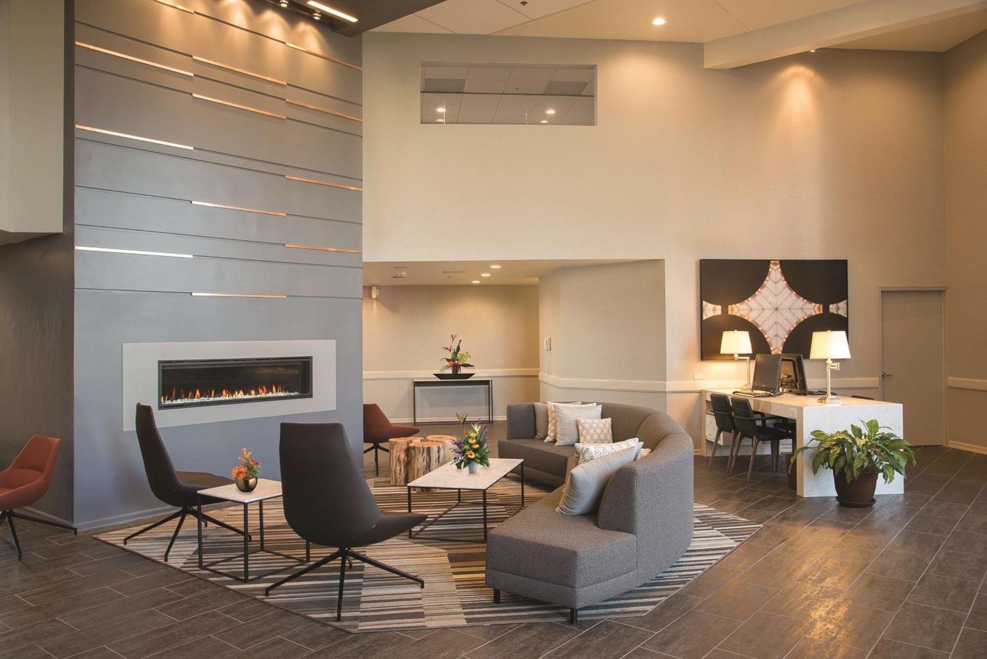 Doubletree By Hilton Racine Harbourwalk Hotel Bagian luar foto